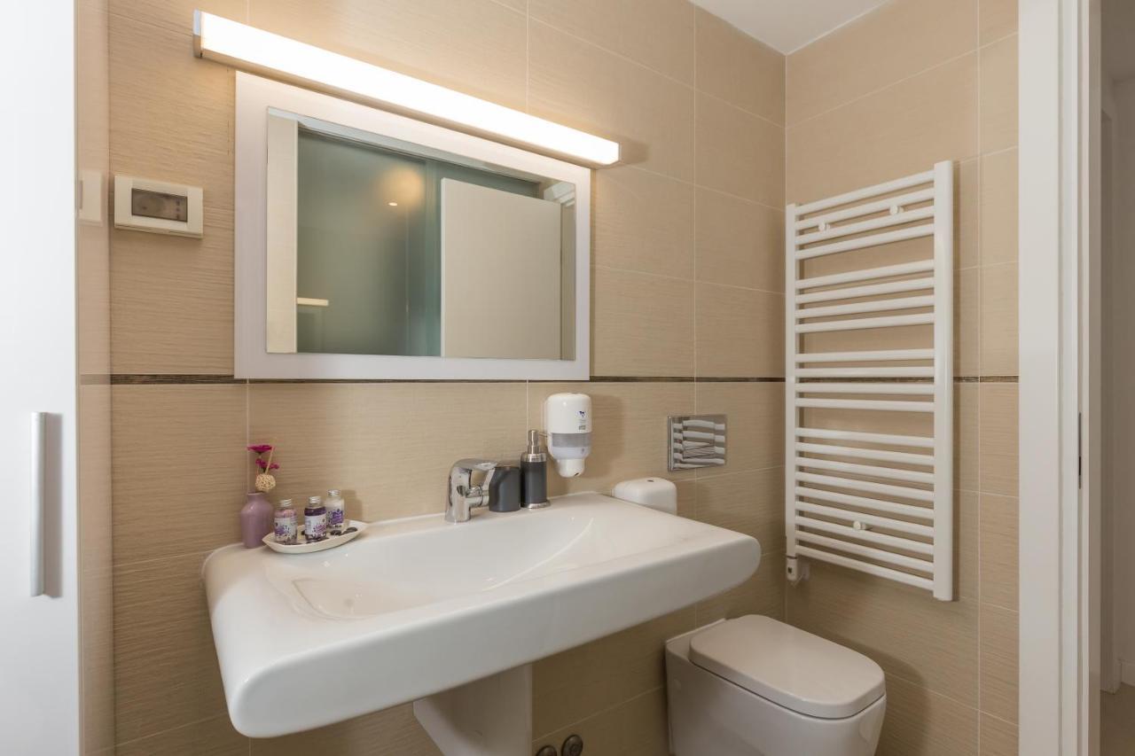 Nav Apartment *