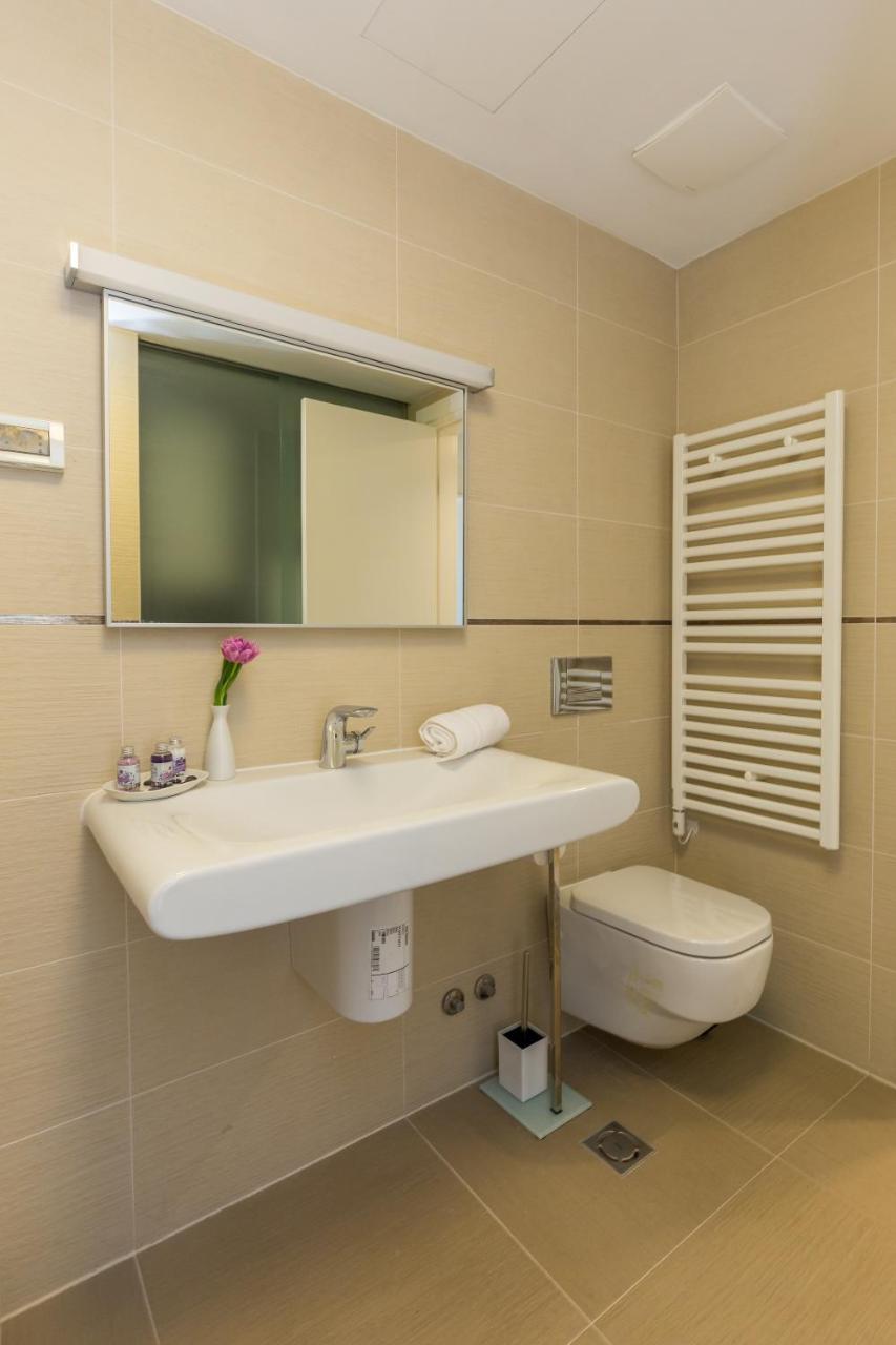 Apartman Nav *