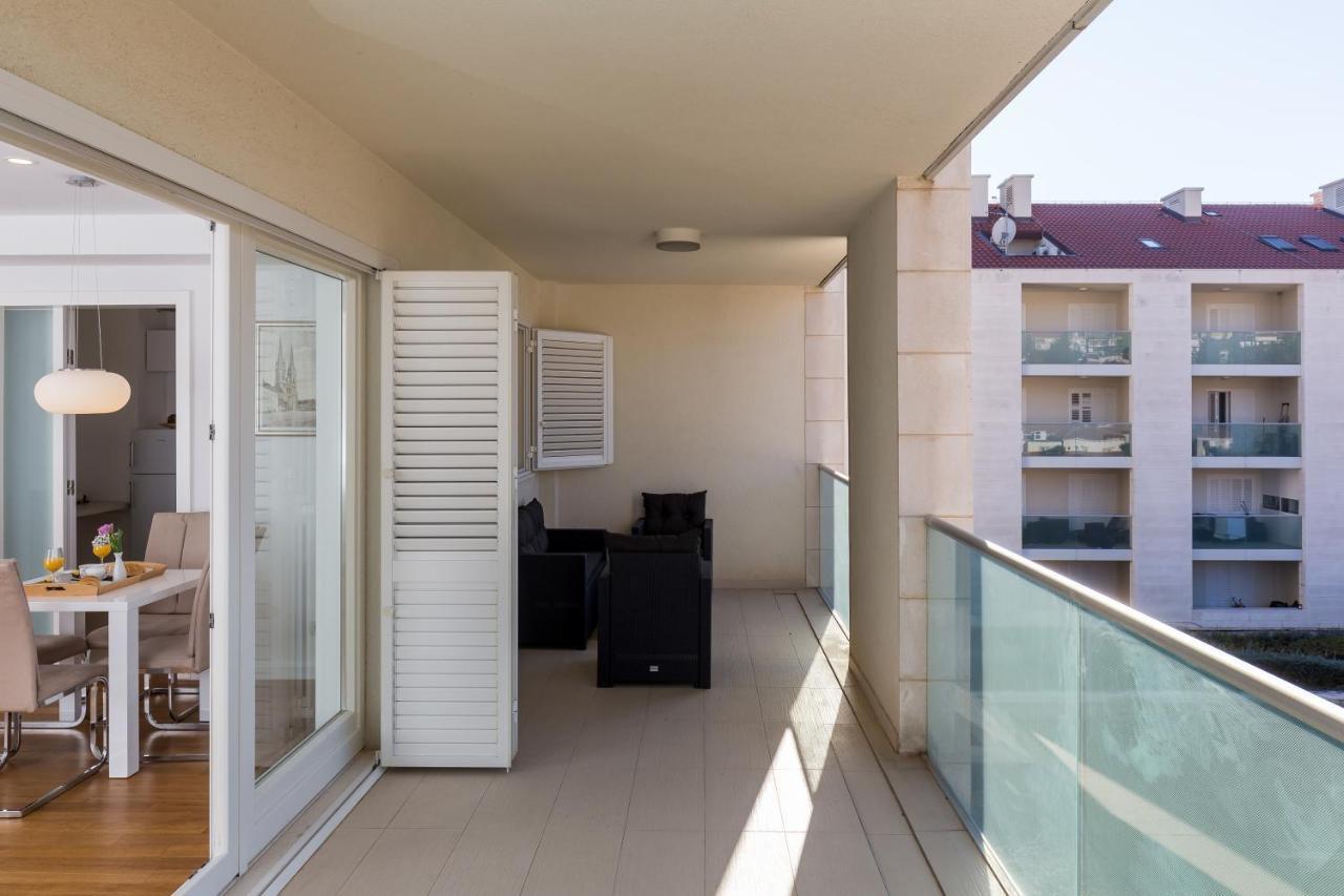 Nav Apartment *